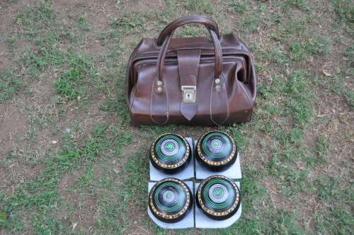 Henselite Size 2 (4 13/16) Lawn bowls