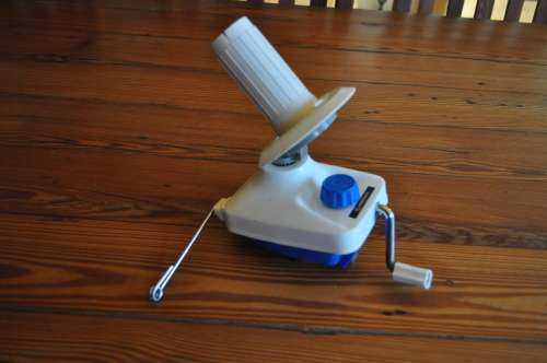 Empisal Wool Winder