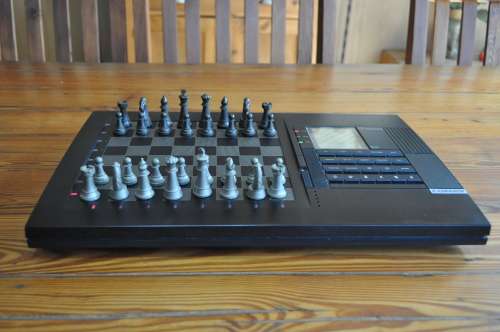 Vintage Kasparov Simultano Chess Computer