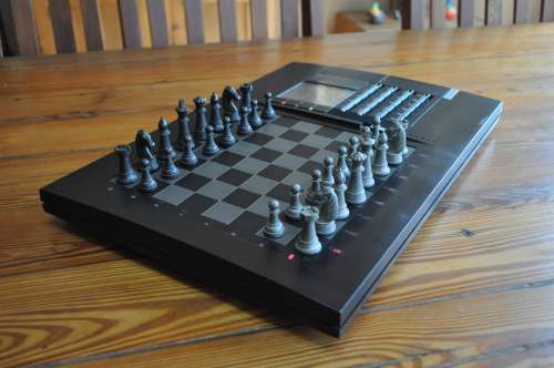 Vintage Kasparov Simultano Chess Computer
