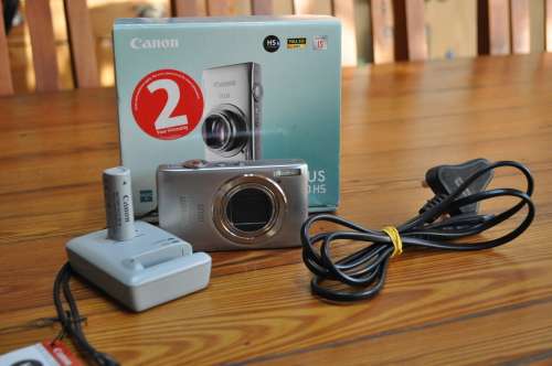 Canon Full HD 12.1 megapixel Digital Camera