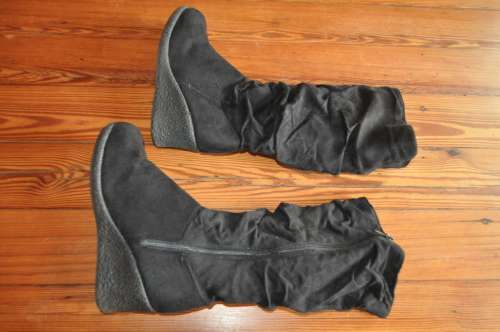 Ladies Size 4 Boots