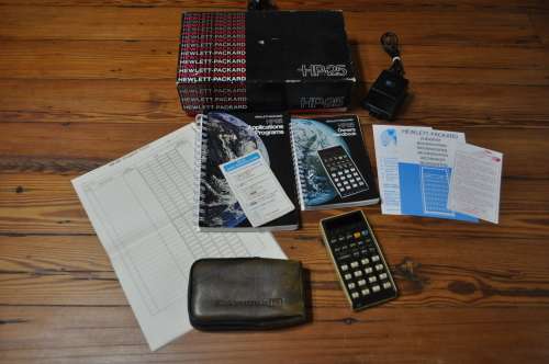 Vintage Hewlett Packard Model 25 Calculator (please read)