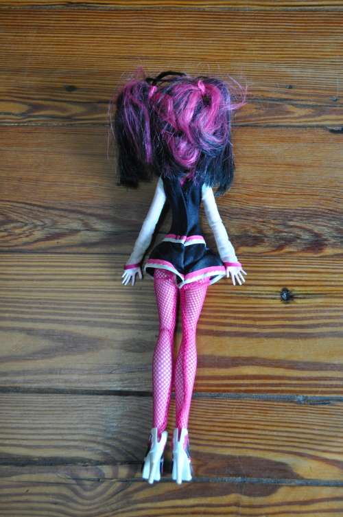 Monster High Fearleading Draculaura Doll