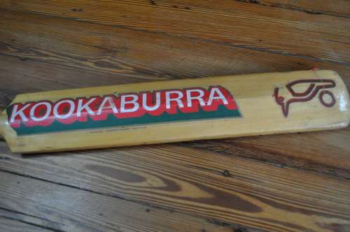 Kookaburra Dean Jones Old School Cricket Bat