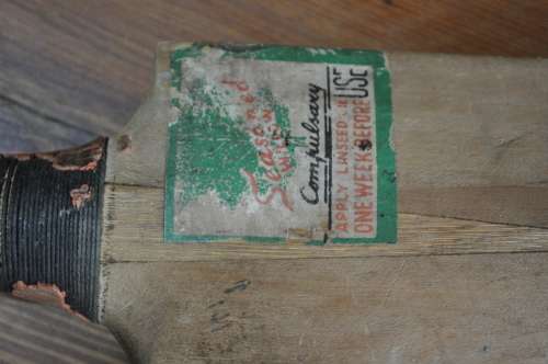 No Name Willow Old School Cricket Bat