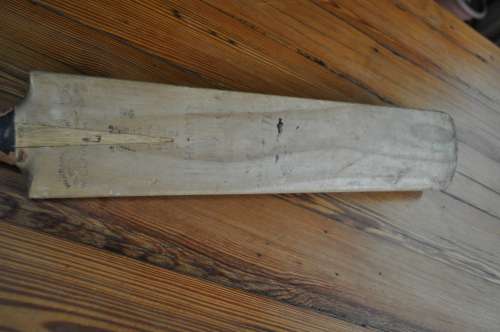 No Name Willow Old School Cricket Bat