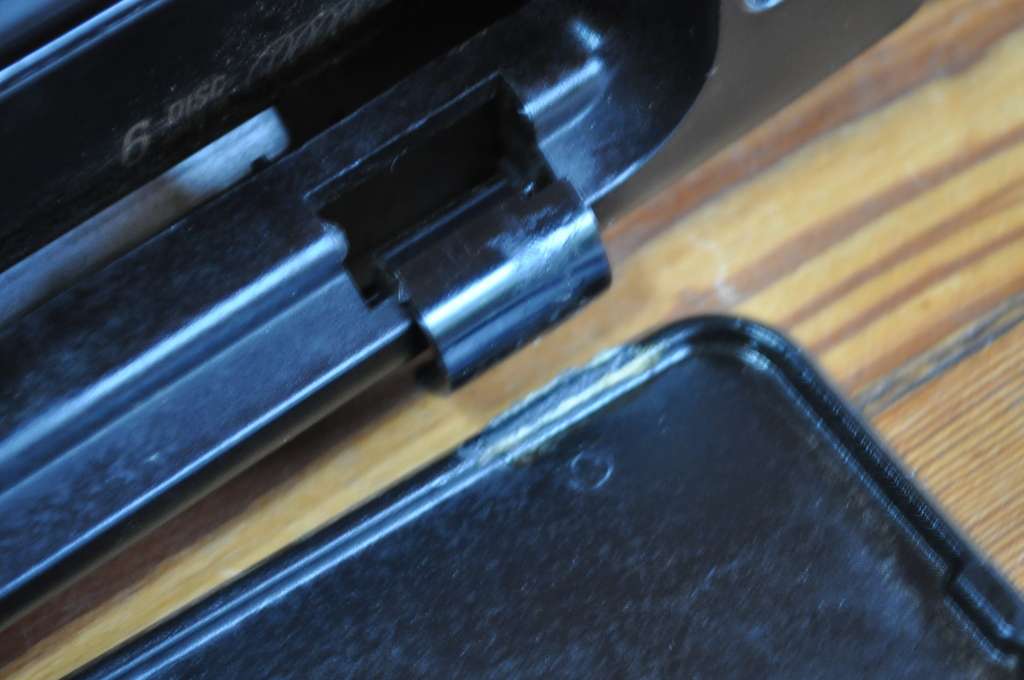 BMW 6 Disc CD Changer With Bracket