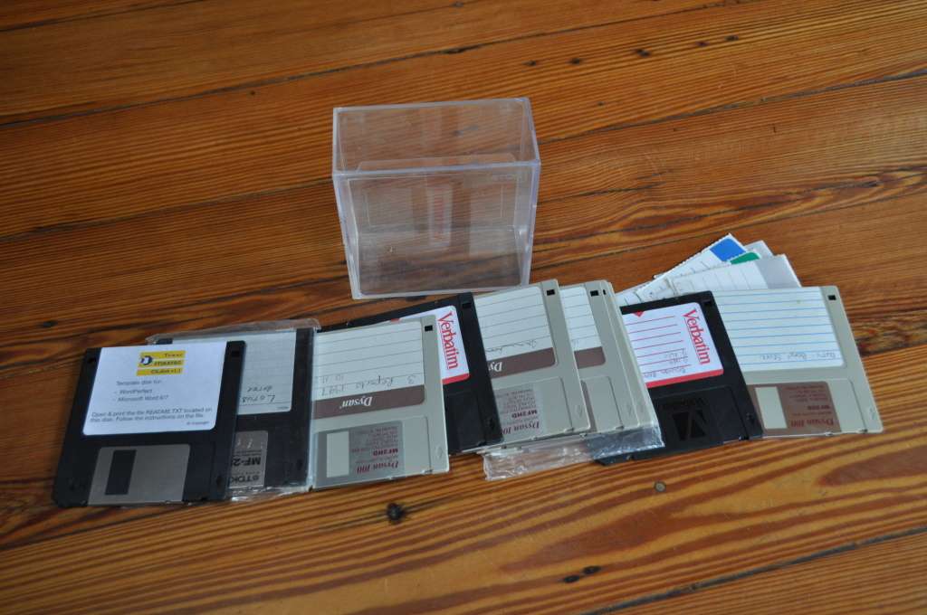 Vintage Pre Owned Floppy Discs 1.44mb
