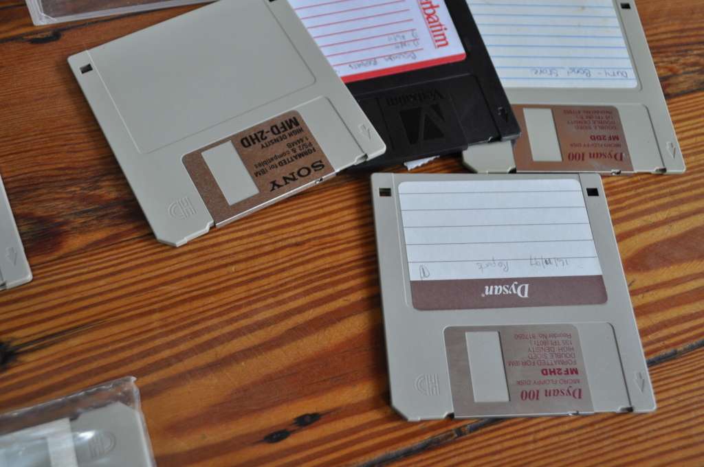 Vintage Pre Owned Floppy Discs 1.44mb