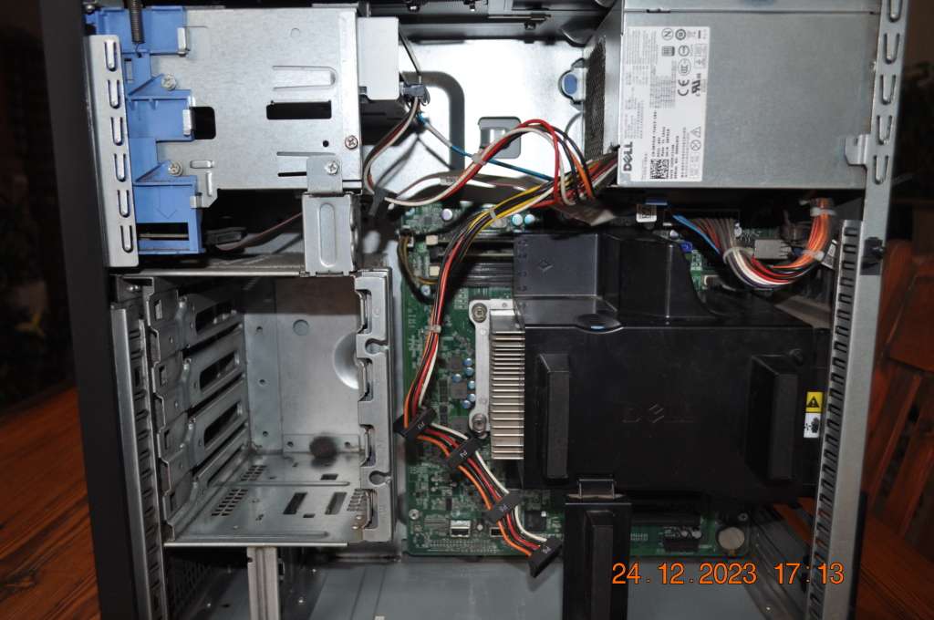 Dell Intel Xeon Server PowerEdge T110 3.2 Mhz (no hard drive)