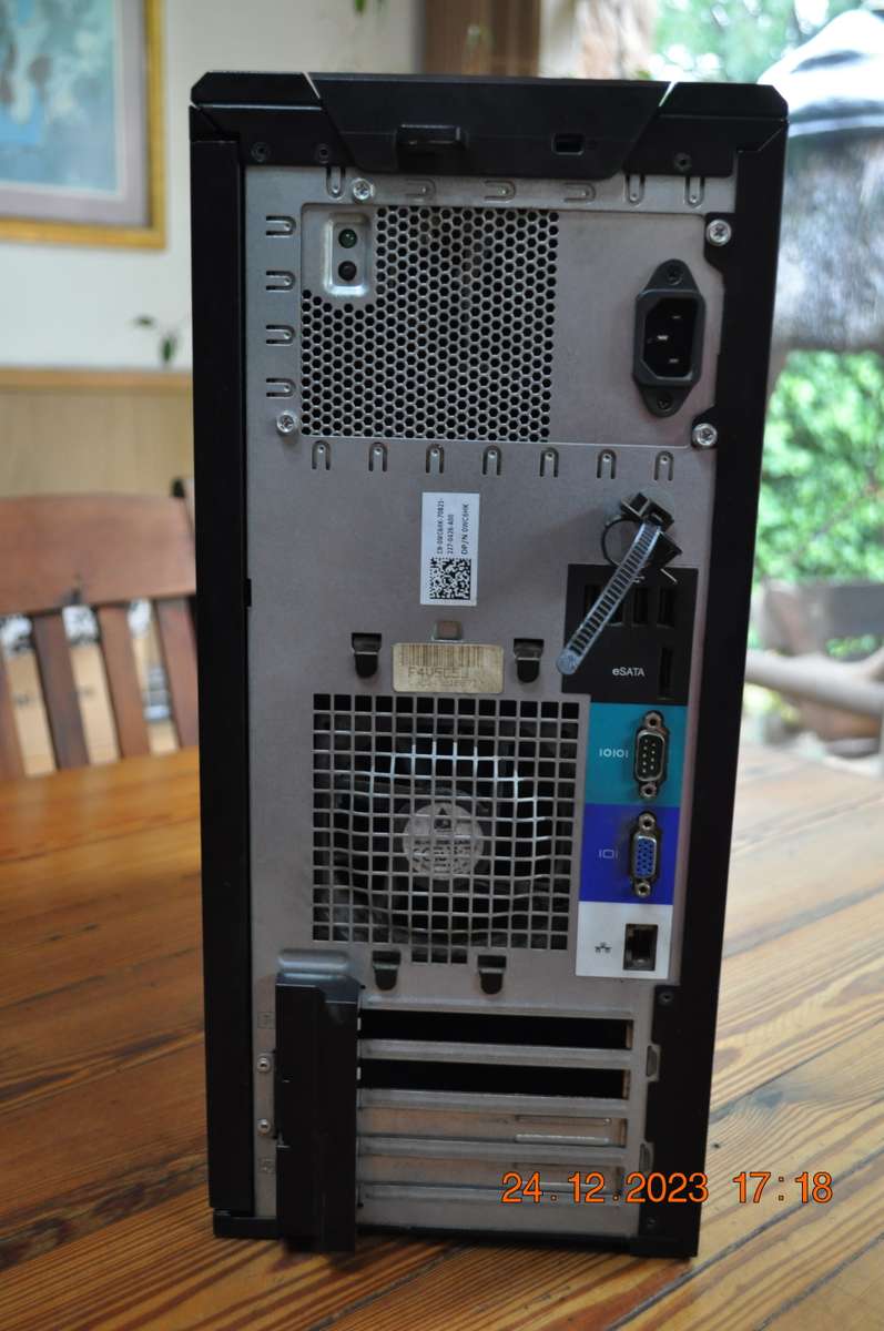 Dell Intel Xeon Server PowerEdge T110 3.2 Mhz (no hard drive)