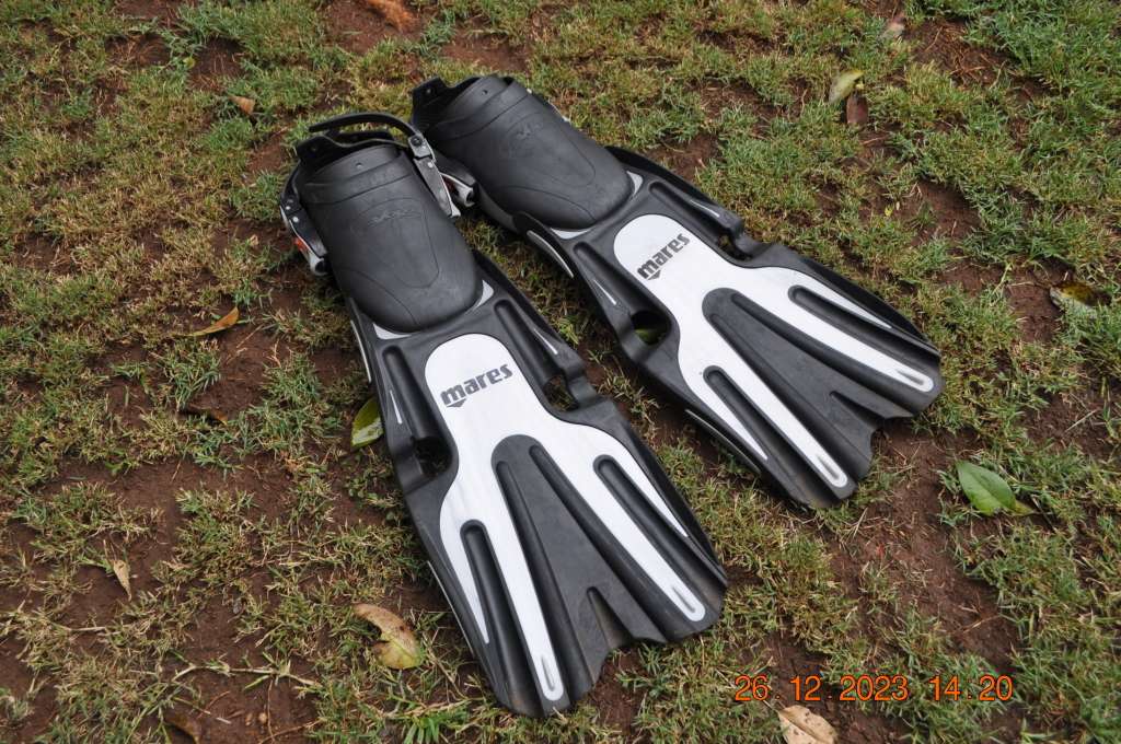 Mares Volo Race Fins Size XL