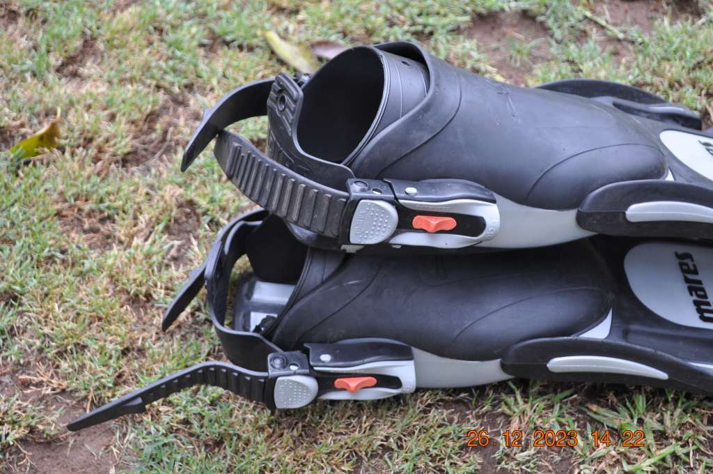 Mares Volo Race Fins Size XL