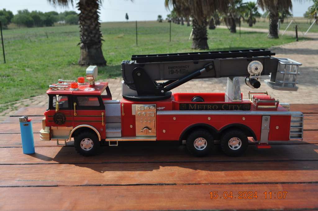 Toy Fire Truck (selling as is)