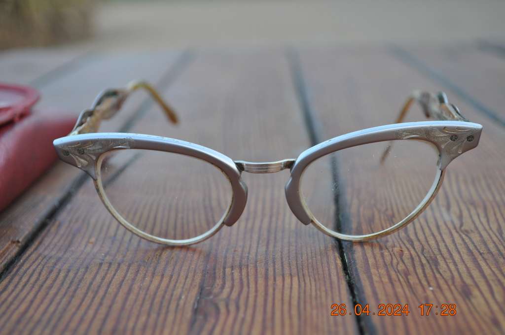 Vintage 1950s 60s Cat Eye Univis Glasses