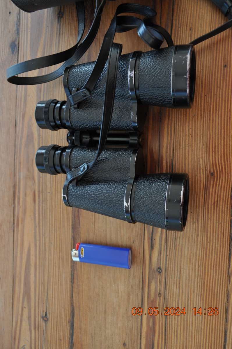 Vintage Binoculars 10 x 50 In Leather Carry Case