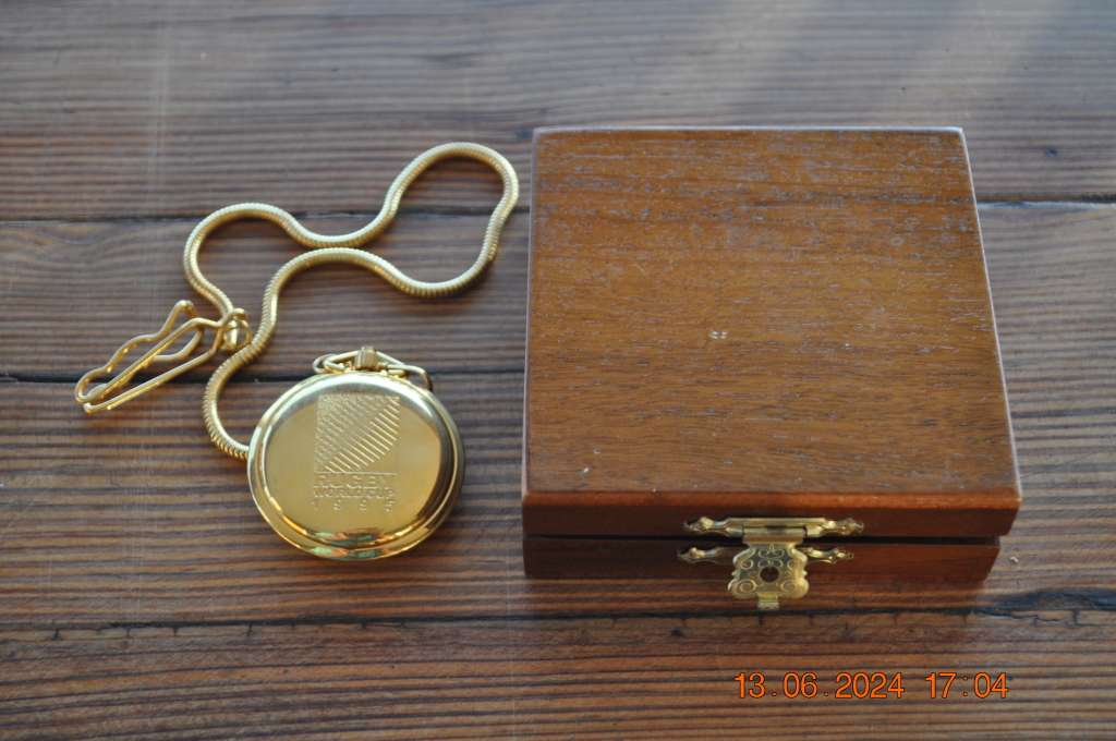 Rugby World Cup 1995 Pocket Watch In Wood Box