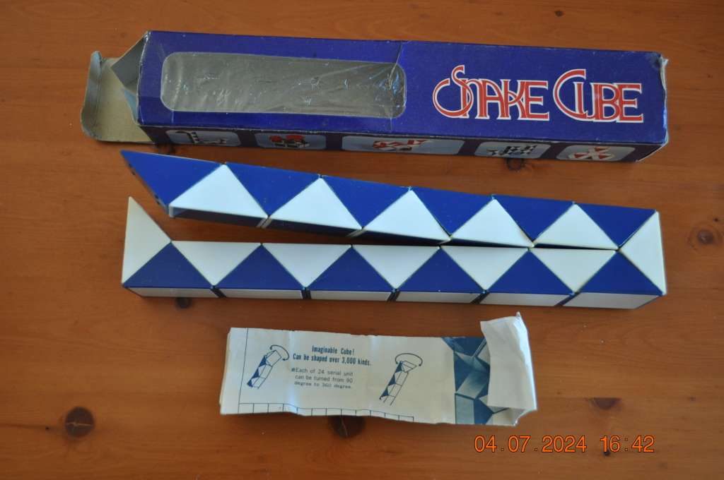 Vintage 1980s Snake Cube