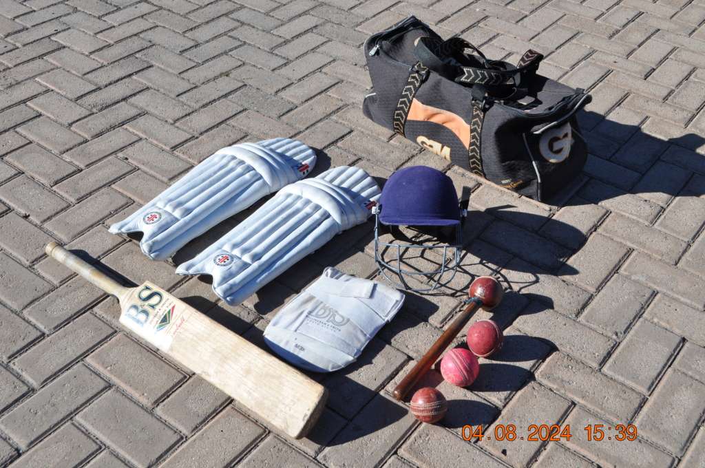 Boys Cricket Gear BS Bat Size 4