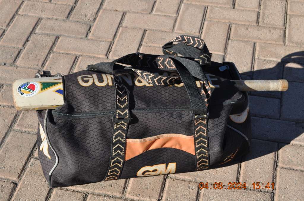 Boys Cricket Gear BS Bat Size 4