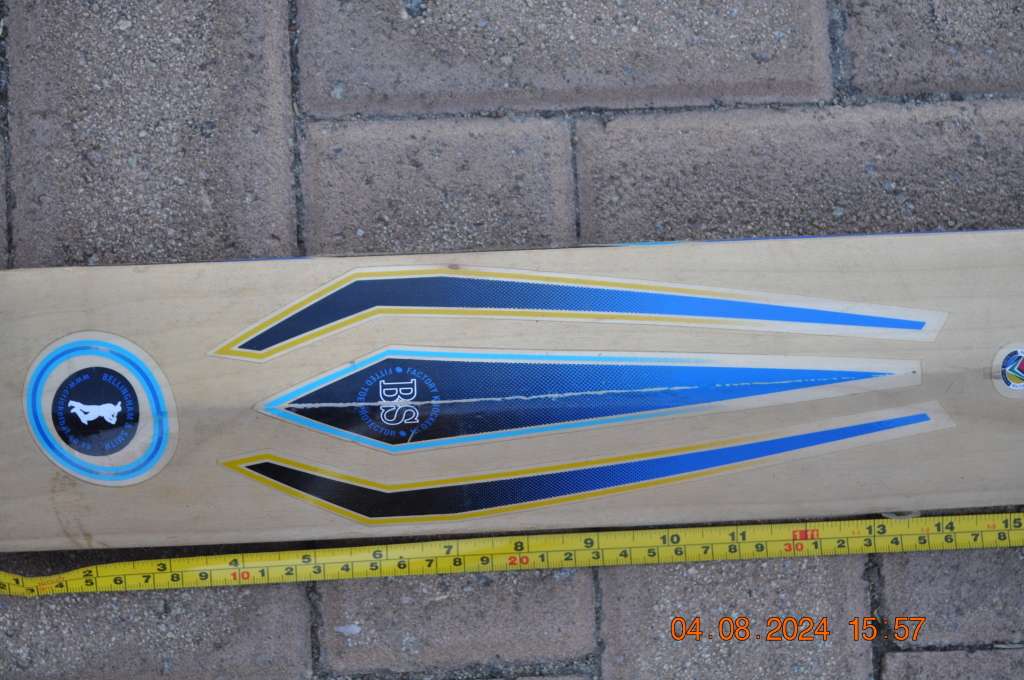 B&S Kids Cricket Bat Size 4 English Willow