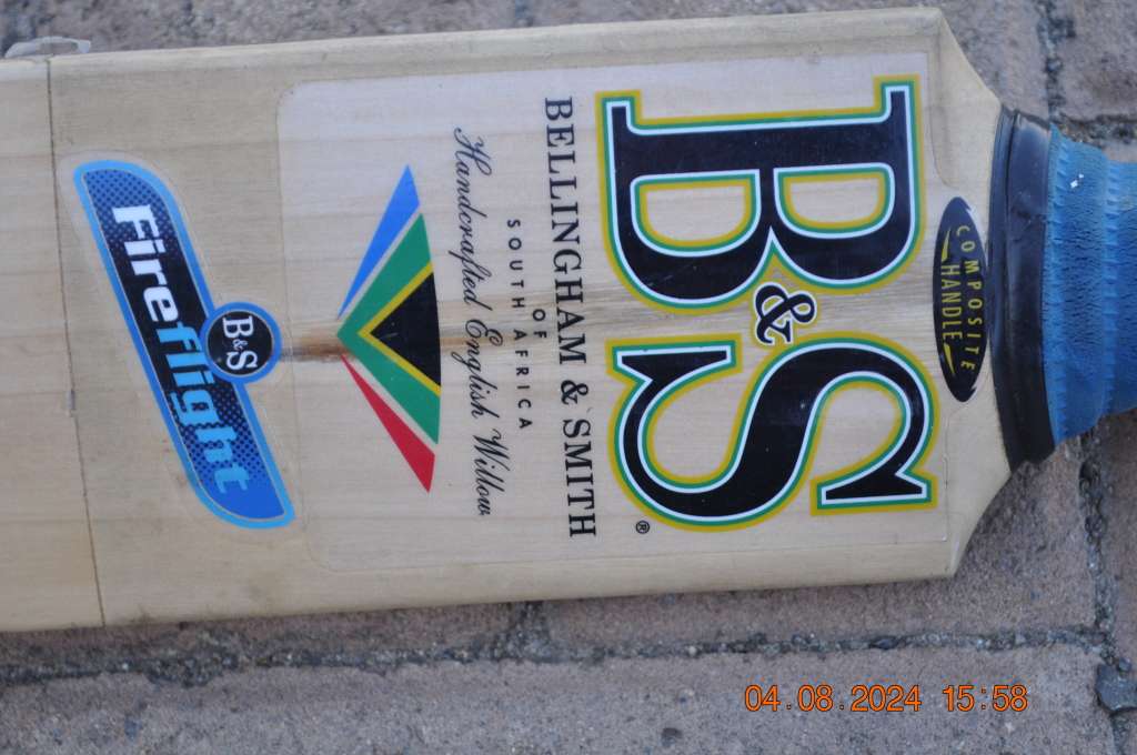 B&S Kids Cricket Bat Size 4 English Willow