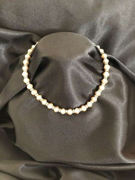 Necklace - Pearly Beads With Diamante Rings In Between (Made In England)