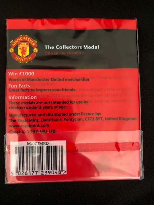 Manchester United Collection Medal, Official Merchandise (In Original Pack)