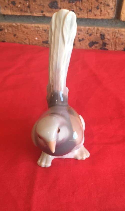 Lladro Wren Blue Bird Long Tail