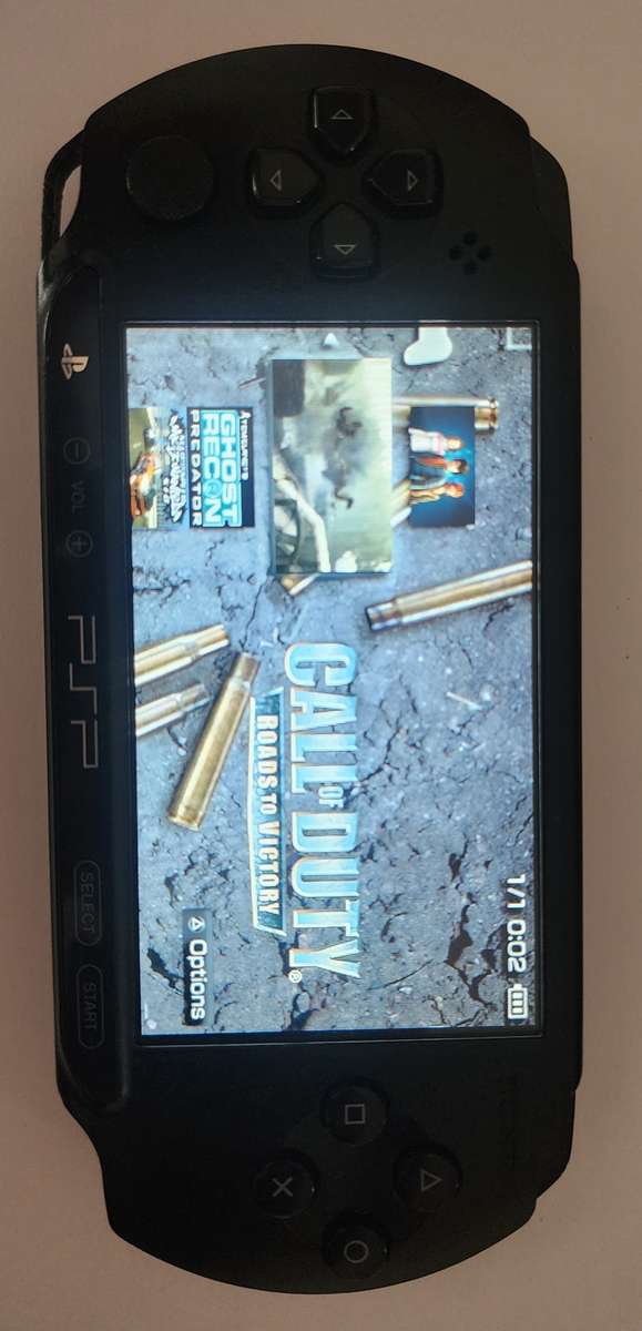 Original PSP + 8 Games