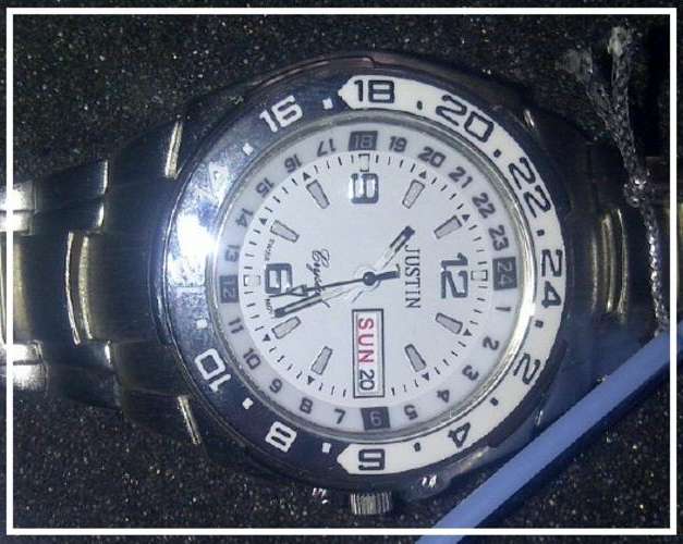 Elegant Gents Link Bracelet Watch with Illuminated Markers - Silver