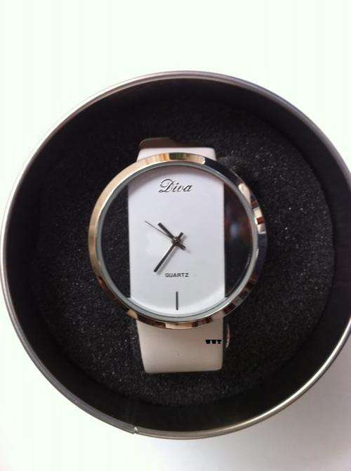 ***ULTRA LUXURIOUS DIVA Quartz Stainless Steel Watch***