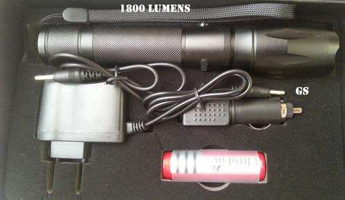 T6 1800 Lumen CREE LED Torch with adjustable zoom function