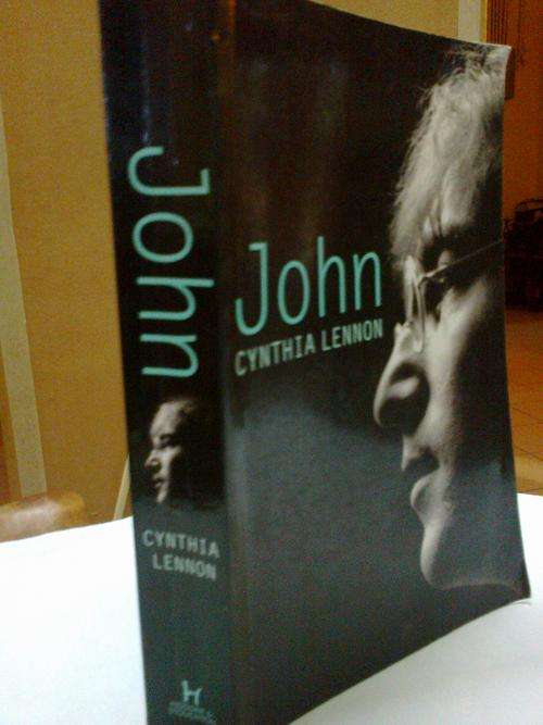 ** JOHN ** - CYNTHIA LENNON