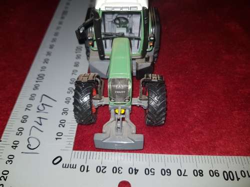 FENDT 820 Vario 2007  Scale 1/43 Tractor