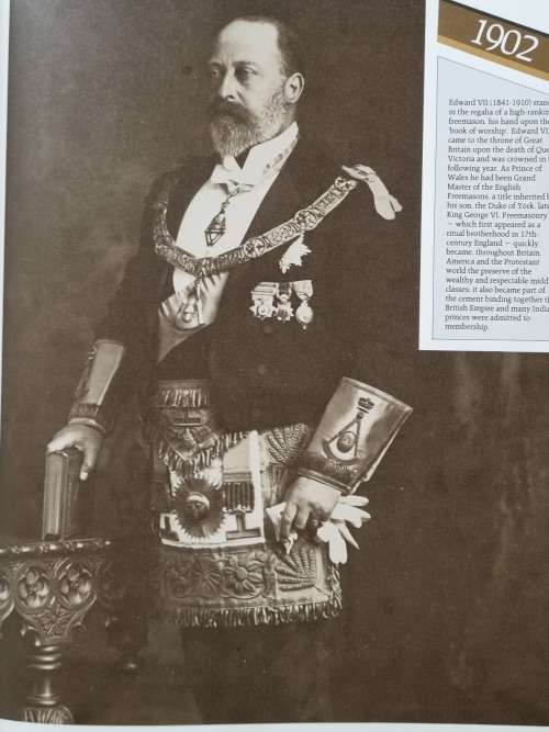 PHOTOHISTORY of the 20TH CENTURY by Asa Briggs