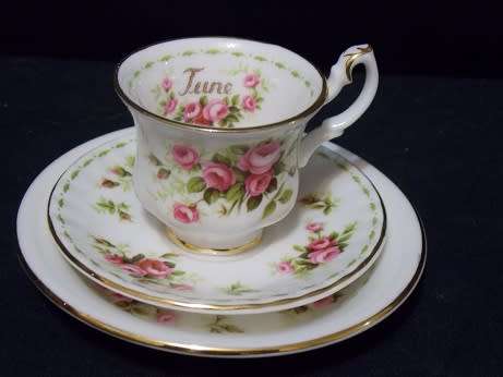Royal Albert Flower of the Month Mini-Trio (June)