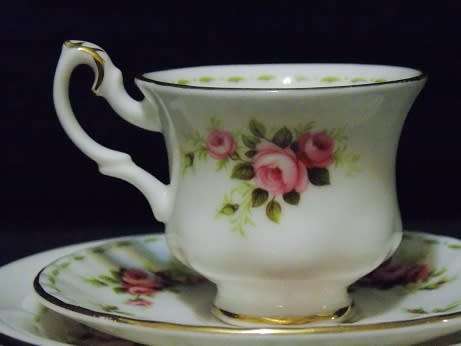 Royal Albert Flower of the Month Mini-Trio (June)