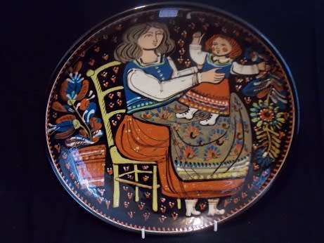 Shneiders Switzerland Beautiful Pottery Wall Plate