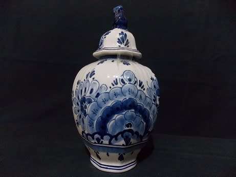 Beautiful Hollandse Delft Urn