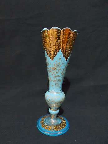 Stunning Turquise and Gold Glass Vase
