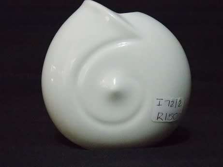Little Arzberg Porcelain Vase Looking Like Shell