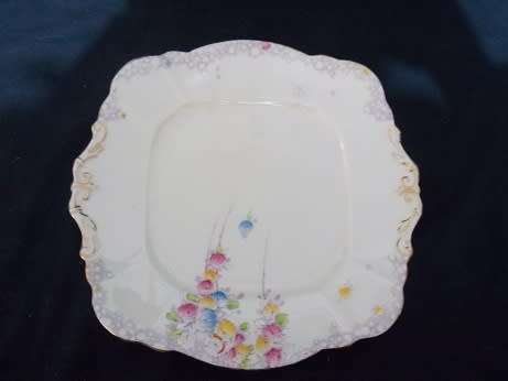 Great  Paragon Cake Plate
