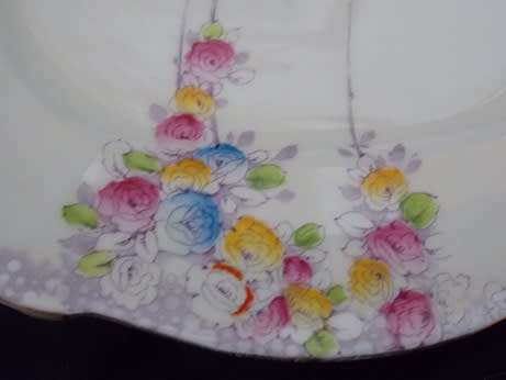 Great  Paragon Cake Plate