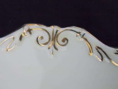 Great  Paragon Cake Plate