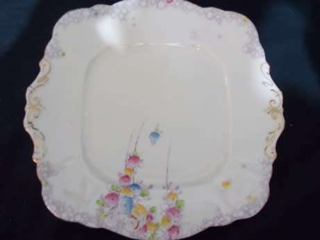 Great  Paragon Cake Plate