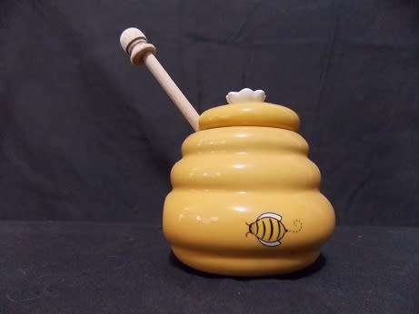 Honey Pot With Dipper