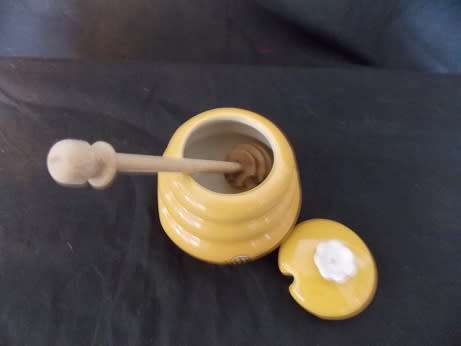 Honey Pot With Dipper