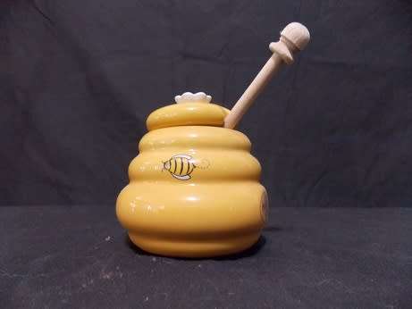 Honey Pot With Dipper
